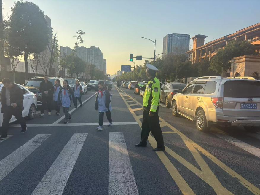 0c72672b71d24ace11be0e4460f49b7